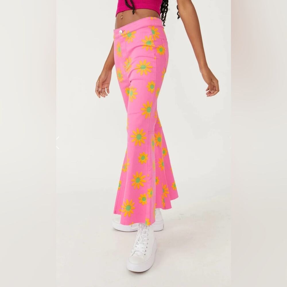 Free People Pink Lipstick Combo Floral Print High Rise Flare Jeans Women’s 28 - Picture 12 of 13